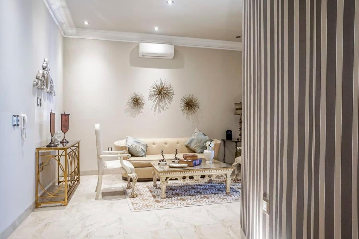 דירות Lujoso Departamento En לאון מראה חיצוני תמונה